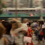 【Tokyo Train Story】浴衣の女性とスーパーあずさの動きがシンクロした