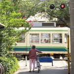 【Tokyo Train Story】都電荒川線の踏切で待つ