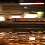 【Tokyo Train Story】光の帯の中を駆け抜ける新幹線