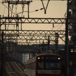【Tokyo Train Story】架線と架線柱でできた川