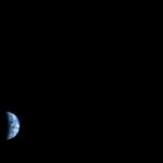 火星から見た地球と月の写真
