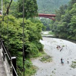 氷川渓谷の吊り橋と登計集落 氷川渓谷・愛宕山散策コース その3