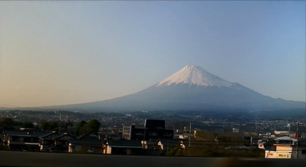 新富士駅周辺で東海道新幹線の車内から見えた美しい富士山をNikon1 V1で動画撮影してみた！