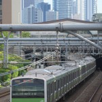 【Tokyo Train Story】新宿の高層ビル群に向かって（山手線）