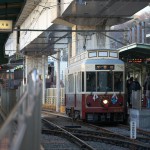 【Tokyo Train Story】王子駅前電停に都電クリスマス号が到着