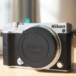 毎日の持ち歩き用に小さくて軽くてクラシカルなデザインのミラーレスカメラ、Nikon 1 J5を購入した！
